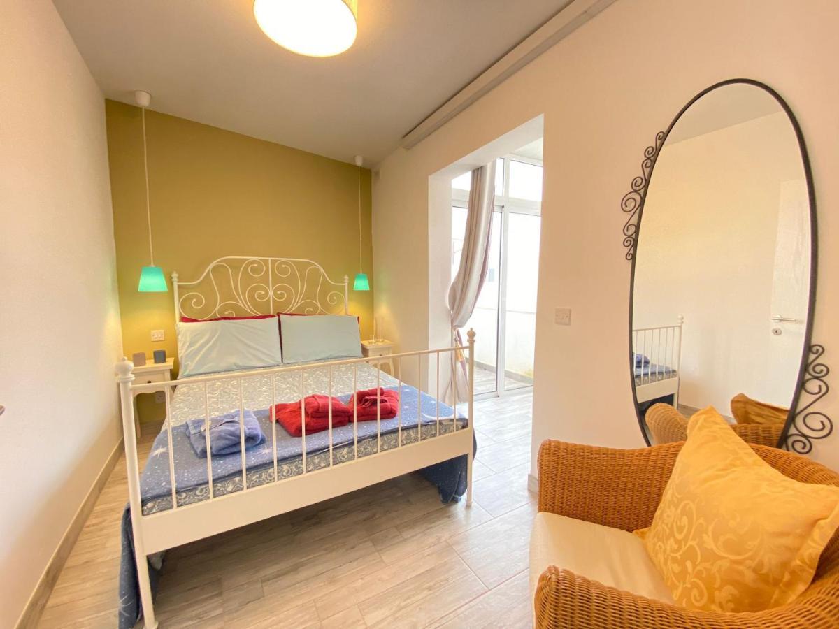 Penthouse "Maltese Scent" Apartman Mellieħa Kültér fotó